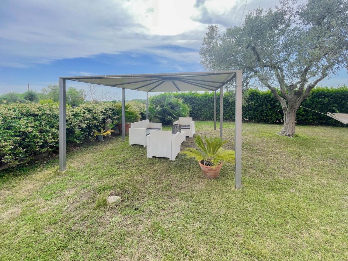 Villa In Campagna Tra Natura E Verde Montalto di Castro Exteriör bild